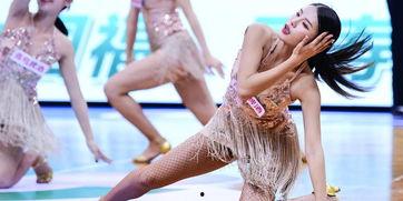 双人美女跳舞吃瓜