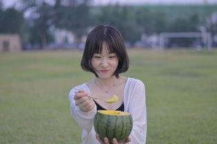 校园吃瓜女生,揭秘吃瓜女生的那些事儿  第2张