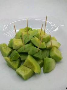 吃瓜不吐皮意思,揭秘娱乐圈的真相与笑料 第1张 吃瓜不吐皮意思,揭秘娱乐圈的真相与笑料 第1张