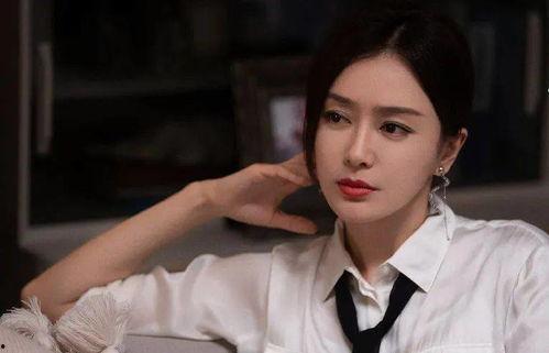 吃瓜角度说剧,揭秘剧中那些令人捧腹的吃瓜瞬间  第2张