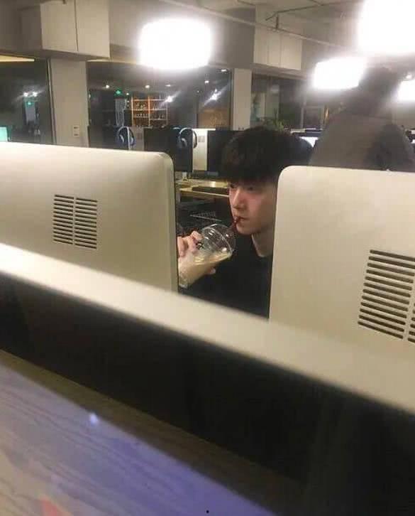 吃瓜售楼视频,一场别开生面的售楼直播秀 第3张 吃瓜售楼视频,一场别开生面的售楼直播秀 第3张