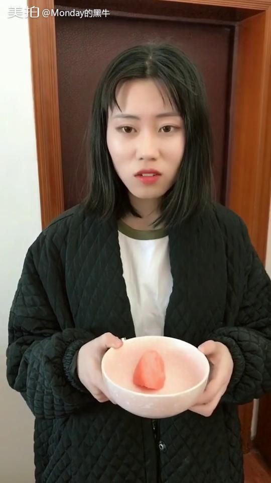 女生发吃瓜,一场女生间的吃瓜盛宴  第3张